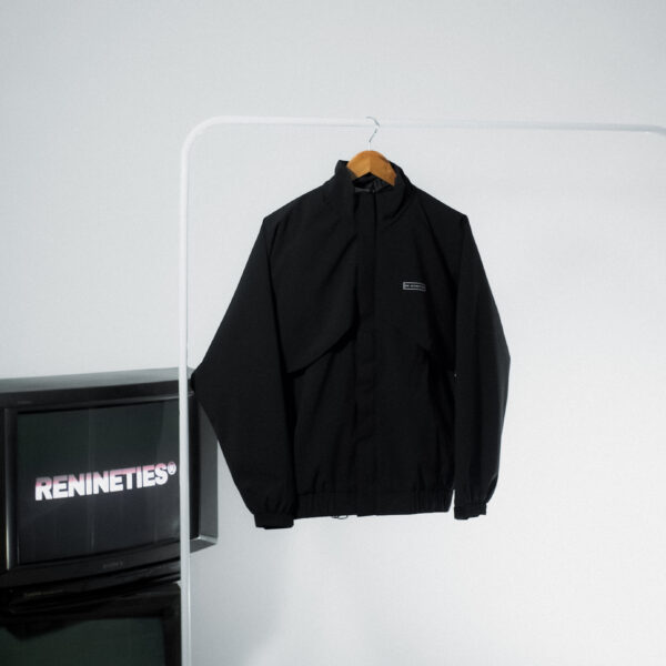 VOL- SPACE WINDBREAKER